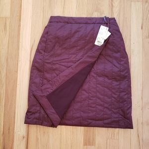 Uniqlo fleece lined quilted wrap skirt with pockets